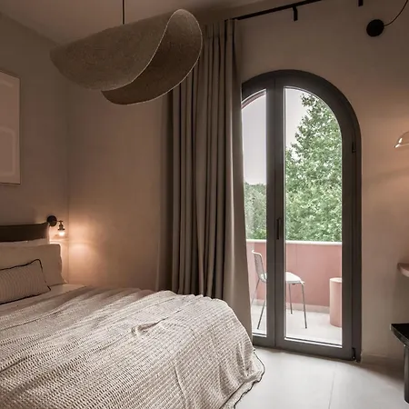 فيلة Kokkinochoma Slow Living