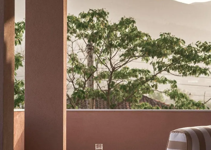 Kokkinochoma Slow Living *